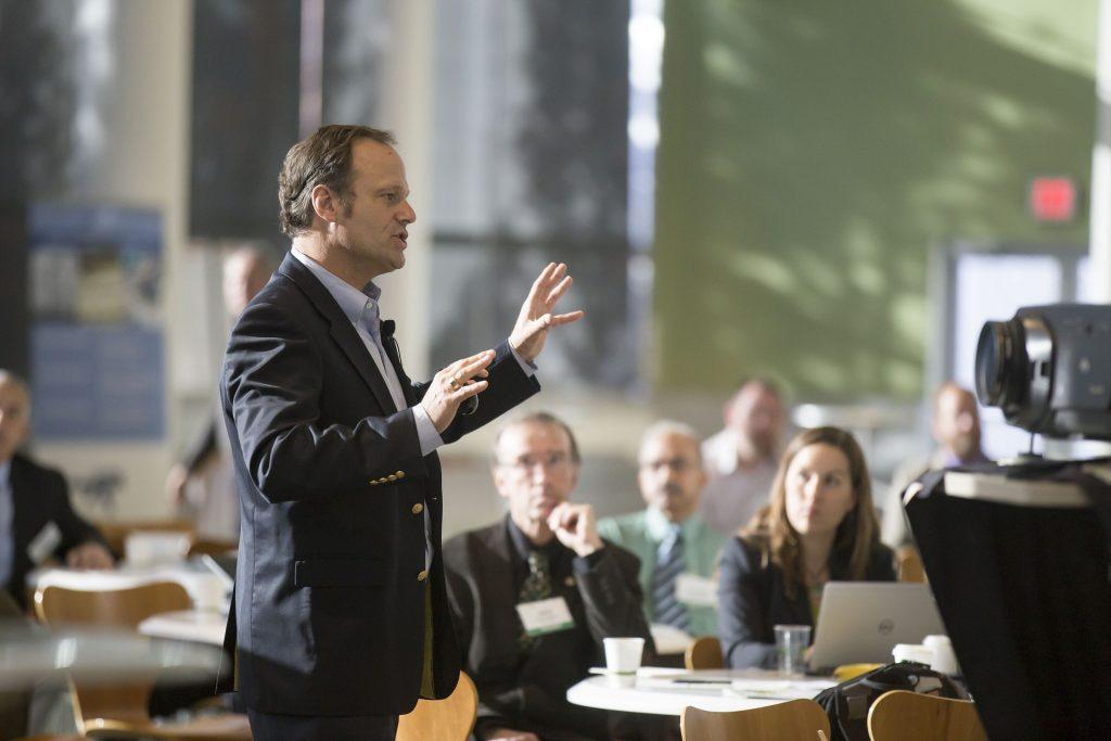 Finding And Choosing Motivational Speakers In Dallas