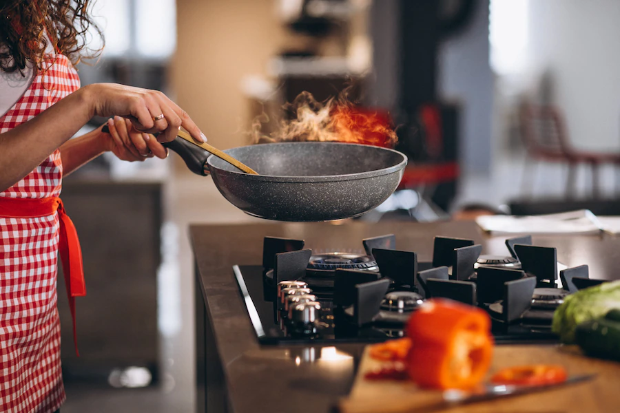 Top Must-Have Cookware Items For The Home Chef