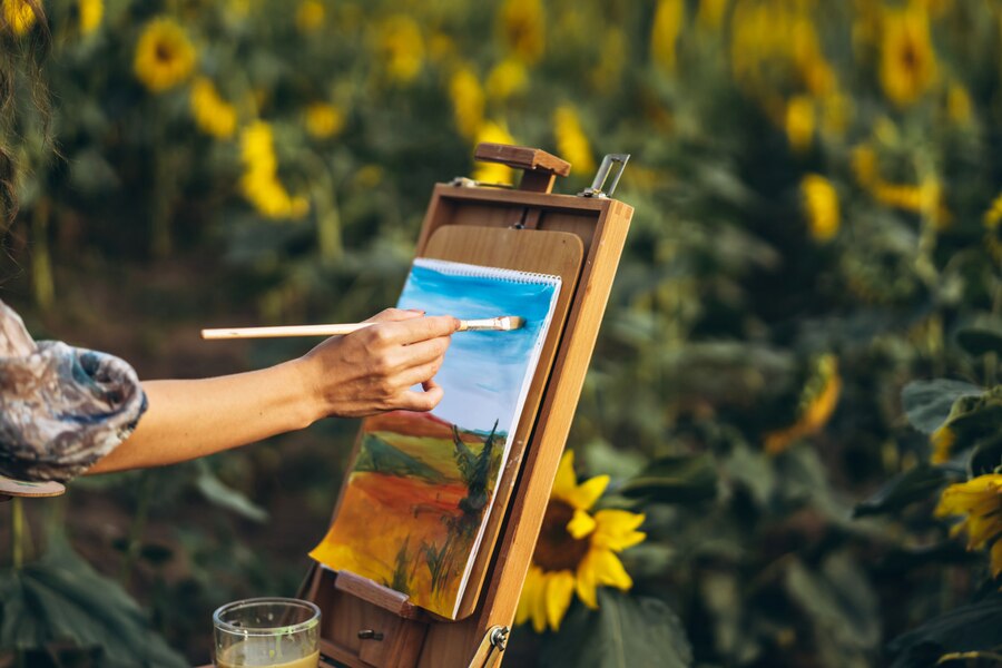 Painting With A Drink In Hand: The New Rising Trend