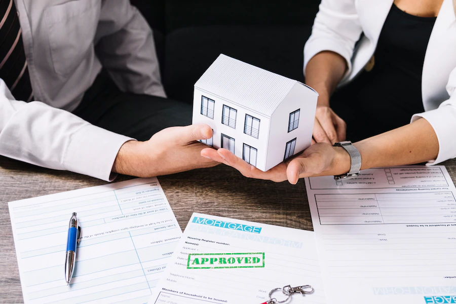 The Role Of A Mortgage Broker: Guiding You Through The Home Financing Journey