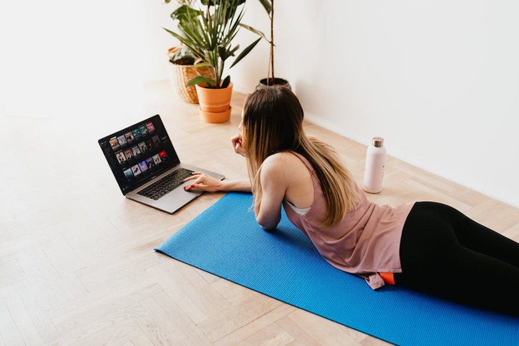 Things To Consider When Choosing An Online Workout Service