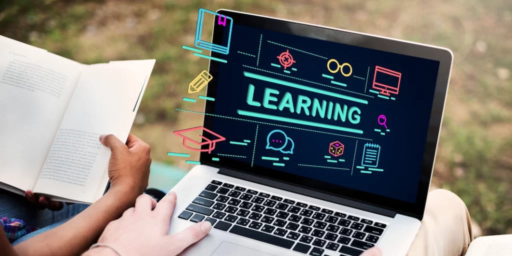 Personalized Learning Paths With LMS