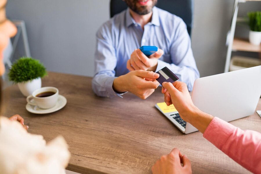 What To Look For When Applying For A New Credit Card?