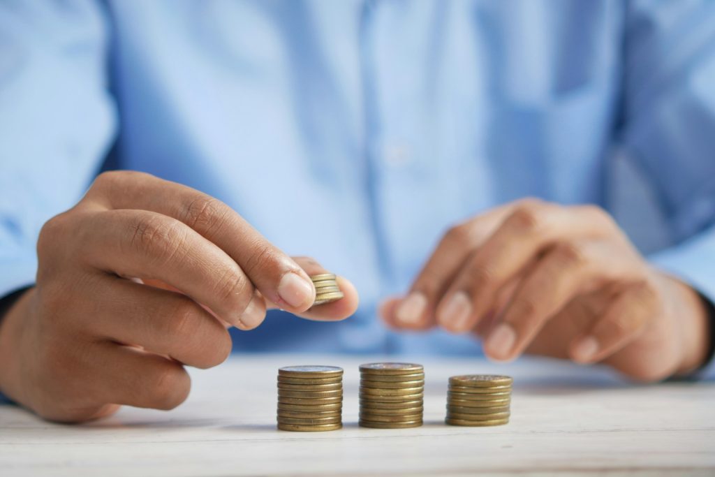 Maximizing Wealth: The Advantages of Working with a Registered Investment Advisory Firm