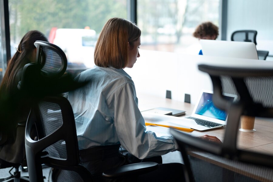 Don’t Skimp On Support: Why A Good Home Office Chair Is Essential
