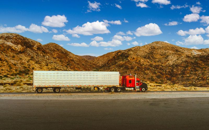A Guide To Understanding Long-Haul Trucking Insurance Companies