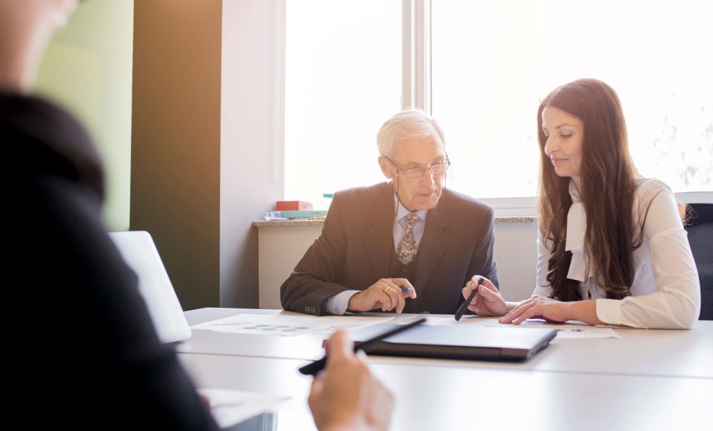 Why Hiring Experienced Product Liability Lawyers Is Crucial After A Product Malfunction