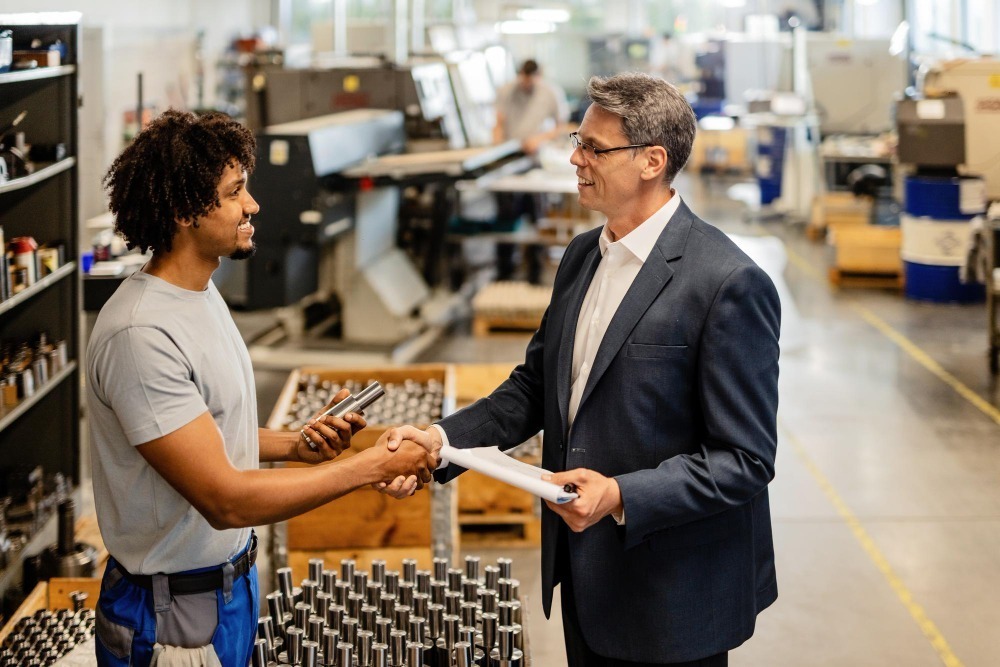 10 High-Growth Franchise Industries Worth Investing in This Year